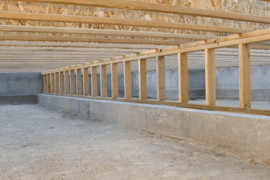 What is a crawl space foundation?